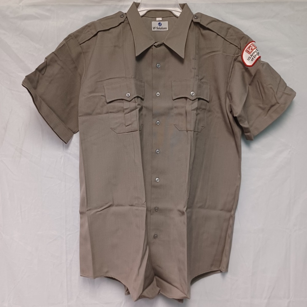 Vintage US Army Corps‎ Of Engineers Chest 27" Pit To Pit With Patch On Left Arm